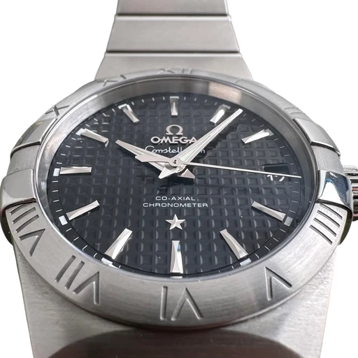 Et Omega ur