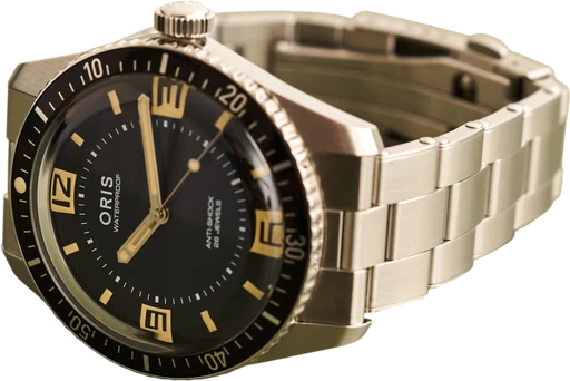 Title: Divers Sixty Five - 60th. anniversary (New)
Brand: Oris
Model: Divers Sixty Five - 60th. anniversary
Ref: 01 733 7772 4034
Category: Dykker
Diameter: 40mm
Functions: Dato
Year: 2025
Price: 13000
Condition: 9.0
Dial Color: Sort
Strap: Metal
Case material: Stål
Gender: Herre
Match: 100.0%
Billedet er ejet af Limited Watches (639474) Et Oris ur
