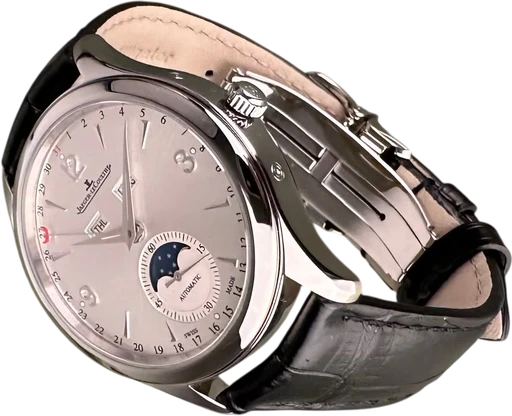 Title: Master Control Calendar - 39 mm. Med to nye remme.
Brand: Jaeger-LeCoultre
Model: Master Control Calendar
Ref: Q1558420
Category: Dress
Diameter: 39mm
Functions: Dato, Ugedag, Månefase
Year: 2018
Price: 53000
Condition: 9.0
Dial Color: Sølv
Strap: Læder
Case material: Stål
Gender: Herre
Match: 100.0%
Billedet er ejet af Limited Watches (618688) Et Jaeger-LeCoultre ur