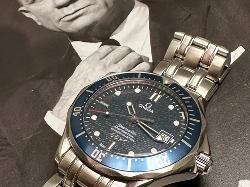 Title: Seamaster Diver 300M - 41 mm // Fast pris!
Brand: Omega
Model: Seamaster Diver 300M
Ref: null
Category: Dykker
Diameter: 41mm
Functions: Dato
Year: null
Price: 41000
Condition: undefined
Dial Color: Blå
Strap: Metal
Case material: Stål
Gender: Herre
Match: 100.0%
Billedet er ejet af Limited Watches (152347) Et Omega ur