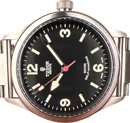 Title: Heritage Ranger – 41 mm
Brand: Tudor
Model: Heritage Ranger
Ref: 79910
Category: Sport
Diameter: 41mm
Functions: Dato
Year: 2015
Price: 24000
Condition: 9.0
Dial Color: Sort
Strap: Metal
Case material: Stål
Gender: Herre
Match: 100.0%
Billedet er ejet af Limited Watches (172820) Et Tudor ur