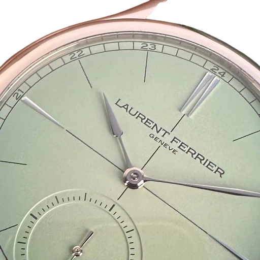 Title: Classic Origin SHH Edition, 10 stk.
Brand: Laurent Ferrier
Model: Classic Origin SHH Edition
Ref: LCF036.T1.CGS.1
Category: Dress
Diameter: 40mm
Functions:
Year: 2022
Price: 328000
Condition: 9.0
Dial Color: Grøn
Strap: Læder
Case material: Titanium
Gender: Herre
Match: 100.0%
Billedet er ejet af Limited Watches (152417) Et Laurent Ferrier ur