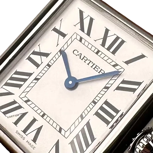 Title: Tank Must L - 26x34 mm. Cartier garanti til 01/2030. Nye remme. (New)
Brand: Cartier
Model: Tank Must L
Ref: WSTA0041
Category: Dress
Diameter: 26mm
Functions: Dato
Year: 2022
Price: 24000
Condition: 9.0
Dial Color: Hvid
Strap: Læder
Case material: Stål
Gender: Dame
Match: 100.0%
Billedet er ejet af Limited Watches (903199) Et Cartier ur