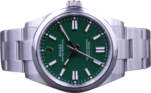 Title: Oyster Perpetual 41Mm 134300
Brand: Rolex
Model: Oyster Perpetual
Ref: 134300
Category: Dress
Diameter: 41mm
Functions: Dato
Year: 2025
Price: 68000
Condition: 9.7
Dial Color: Grøn
Strap: Metal
Case material: Stål
Gender: Herre
Match: 100.0%
Billedet er ejet af MM Watches (721087) Et Rolex ur