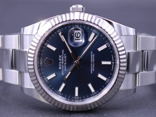 Title: DATEJUST 41MM 126334 – Dansk AD
Brand: Rolex
Model: Datejust 41
Ref: 126334
Category: Dress
Diameter: 41mm
Functions: Dato
Year: 2018
Price: 67000
Condition: 9.5
Dial Color: Blå
Strap: Metal
Case material: Stål
Gender: Herre
Match: 100.0%
Billedet er ejet af MM Watches (366292) Et Rolex ur