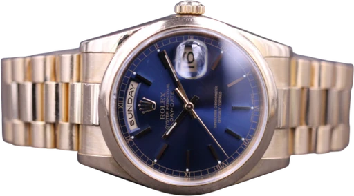 Title: Daydate 118208 (New)
Brand: Rolex
Model: Daydate
Ref: 118208
Category: Dress
Diameter: 36mm
Functions: Dato, Ugedag
Year: 2000
Price: 170000
Condition: 8.0
Dial Color: Blå
Strap: Metal
Case material: Guld
Gender: Herre
Match: 100.0%
Billedet er ejet af MM Watches (747626) Et Rolex ur
