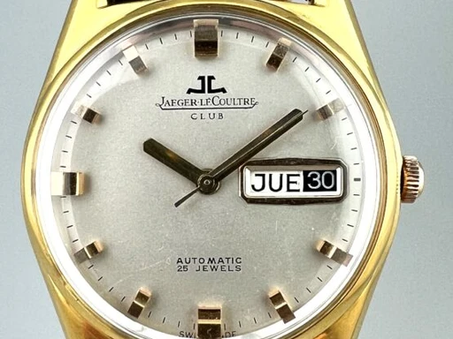 Title: 2161 – Jaeger LeCoultre Club Automatic
Brand: Jaeger-LeCoultre
Model: Jaeger LeCoultre vintage
Ref: null
Category: Dress
Diameter: 36mm
Functions: Dato, Ugedag
Year: 1970
Price: 9995
Condition: undefined
Dial Color: Sølv
Strap: Læder
Case material: Guld
Gender: Herre
Match: 100.0%
Billedet er ejet af MyWatch (102100) Et Jaeger-LeCoultre ur