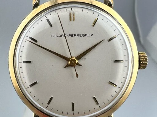 Title: 2147 – Girard Perregaux vintage
Brand: Girard-Perregaux
Model: Girard-Perregaux
Ref: null
Category: Dress
Diameter: 34mm
Functions:
Year: 1970
Price: 4795
Condition: undefined
Dial Color: Hvid
Strap: Læder
Case material: Guld
Gender: Herre
Match: 100.0%
Billedet er ejet af MyWatch (102102) Et Girard-Perregaux ur