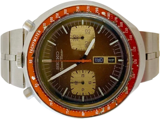 Title: 2124 – SpeedTimer “Bullhead”
Brand: Seiko
Model: Seiko Bullhead
Ref: 6138-0040
Category: Racing
Diameter: 46mm
Functions: Kronograf, Dato, Ugedag
Year: 1976
Price: 5495
Condition: 7.5
Dial Color: Brun
Strap: Metal
Case material: Stål
Gender: Herre
Match: 100.0%
Billedet er ejet af MyWatch (102109) Et Seiko ur