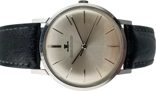 Title: 2181 – Jaeger LeCoultre
Brand: Jaeger-LeCoultre
Model: Jaeger LeCoultre vintage
Ref: 20.002
Category: Dress
Diameter: 34mm
Functions:
Year: 1970
Price: 9995
Condition: 7.0
Dial Color: Sølv
Strap: Læder
Case material: Stål
Gender: Herre
Match: 100.0%
Billedet er ejet af MyWatch (102090) Et Jaeger-LeCoultre ur