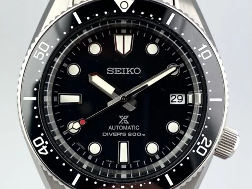Title: 2217 – Prospex “Reinterpretacion 1968”
Brand: Seiko
Model: Seiko Prospex
Ref: SPB185J1
Category: Dykker
Diameter: 42mm
Functions: Dato
Year: 2024
Price: 6995
Condition: undefined
Dial Color: Sort
Strap: Metal
Case material: Stål
Gender: Herre
Match: 100.0%
Billedet er ejet af MyWatch (109386) Et Seiko ur