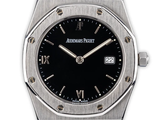 Title: Royal Oak
Brand: Audemars Piguet
Model: Royal Oak
Ref: 56175SP.00.0789SP.01
Category: Dress
Diameter: 33mm
Functions: Dato
Year: 1990
Price: 145000
Condition: undefined
Dial Color: Sort
Strap: Andet
Case material: Andet
Gender: Unisex
Match: 100.0%
Billedet er ejet af Ole Mathiesen (101828) Et Audemars Piguet ur