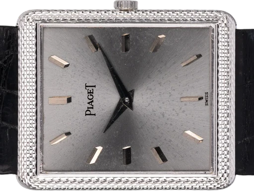 Title: Protocole 18ct white gold
Brand: Piaget
Model: Protocole
Ref: 9152-2
Category: Dress
Diameter: 24mm
Functions:
Year: 1960
Price: 31800
Condition:
Dial Color: Sølv
Strap: Andet
Case material: Guld
Gender: Dame
Match: 100.0%
Billedet er ejet af Ole Mathiesen (101843) Et Piaget ur