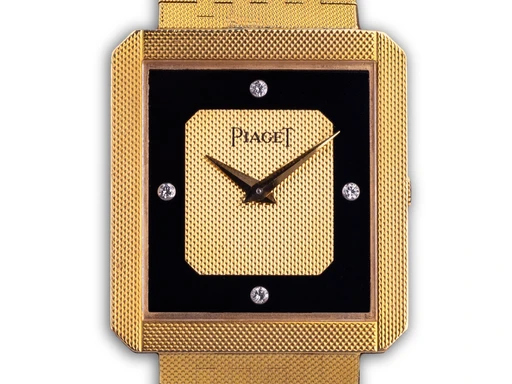 Title: Protocole Onyx Brick Style
Brand: Piaget
Model: Protocole Onyx Brick Style
Ref: 9431A6
Category: Dress
Diameter: 27mm
Functions: 
Year: 1960
Price: 49000
Condition: undefined
Dial Color: Sort
Strap: Andet
Case material: Guld
Gender: Dame
Match: 100.0%
Billedet er ejet af Ole Mathiesen (101850) Et Piaget ur