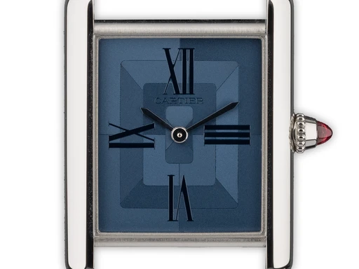 Title: Tank Louis Large 'Europe Edition' Platinum
Brand: Cartier
Model: Tank Louis Large 'Europe Edition'
Ref: WGTA0121
Category: Dress
Diameter: 26mm
Functions:
Year: 2023
Price: 135000
Condition: undefined
Dial Color: Blå
Strap: Læder
Case material: Andet
Gender: Dame
Match: 100.0%
Billedet er ejet af Ole Mathiesen (121155) Et Cartier ur