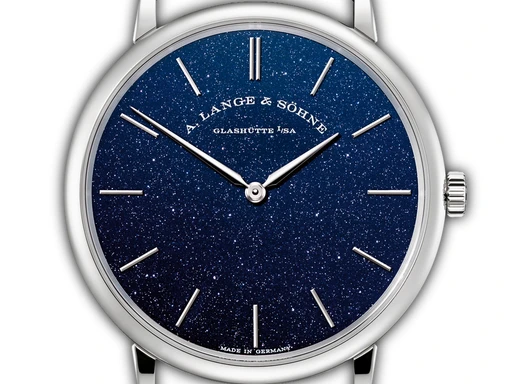 Title: Saxonia Thin Gold Flux Blue
Brand: A. Lange & Söhne
Model: Saxonia Thin Gold Flux Blue
Ref: 205.086
Category: Dress
Diameter: 39mm
Functions:
Year: 2022
Price: 177500
Condition: undefined
Dial Color: Blå
Strap: Læder
Case material: Guld
Gender: Herre
Match: 100.0%
Billedet er ejet af Ole Mathiesen (101848) Et A. Lange & Söhne ur