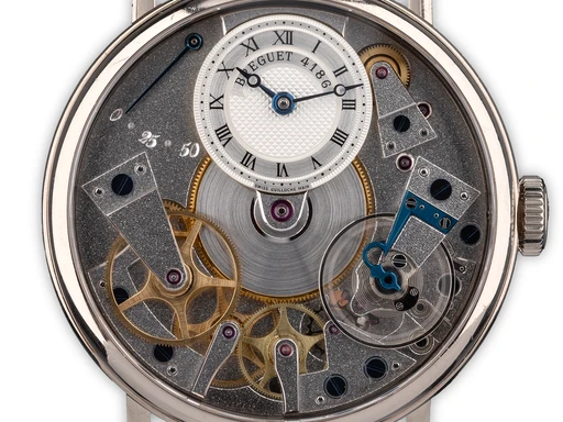 Title: Tradition Openworked
Brand: Breguet
Model: Tradition Openworked
Ref: 7027BB/11/9V6
Category: Dress
Diameter: 37mm
Functions: Dato
Year: 2007
Price: 135000
Condition: undefined
Dial Color: Sølv
Strap: Læder
Case material: Guld
Gender: Herre
Match: 100.0%
Billedet er ejet af Ole Mathiesen (119207) Et Breguet ur