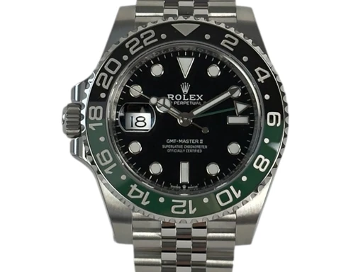 Title: GMT-Master II 126720VTNR (Sprite)
Brand: Rolex
Model: GMT-Master II
Ref: 126720VTNR
Category: Sport
Diameter: 40mm
Functions: GMT, Dato
Year: 2025
Price: 128000
Condition: undefined
Dial Color: Sort
Strap: Metal
Case material: Stål
Gender: Herre
Match: 100.0%
Billedet er ejet af Stæhr Preowned (242506) Et Rolex ur