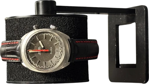 Title: Chronostop ref. 145.009 fra 1968 (New)
Brand: Omega
Model: Chronostop
Ref: 145.009
Category: Racing
Diameter: 35mm
Functions: Kronograf, Dato
Year: 1968
Price: 12500
Condition: 7.5
Dial Color: Grå
Strap: Læder
Case material: Stål
Gender: Herre
Match: 100.0%
Billedet er ejet af Studts Vintage (903361) Et Omega ur