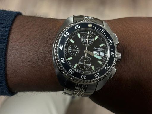 Title: DS-3 Chronograph limited edition
Brand: Certina
Model: DS-3 Chronograph limited edition
Ref: null
Category: Dykker
Diameter: 44mm
Functions: Kronograf, Dato, Ugedag
Year: null
Price: 12000
Condition: undefined
Dial Color: Sort
Strap: Metal
Case material: Stål
Gender: Herre
Match: 100.0%
Billedet er ejet af Studts Vintage (152748) Et Certina ur