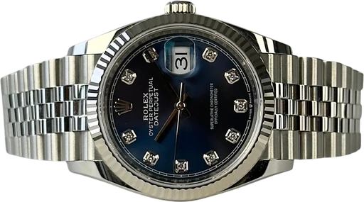 Titel: Datejust 126234 med blå skive og diamanter
Mærke: Rolex
Model: Datejust
Ref.: 126234
Årgang: 2021
Tilbehør: Boks og Papirer
Stand: 9.5 (Brugt)
Pris: 88.000 kr.
Diameter: 36mm
Funktioner: Dato
Skivefarve: Blå
Rem: Metal
Kassemateriale: Stål
Kategori: Dress
Køn: Unisex
Match: 100.0%
Billedet ejes af Stæhr Preowned (950107) Et Rolex ur