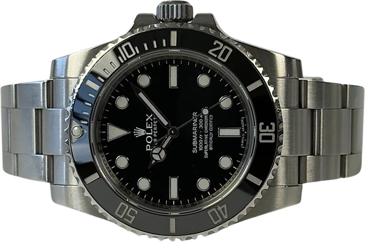Titel: Submariner 114060 No Date
Mærke: Rolex
Model: Submariner
Ref.: 114060
Årgang: 2013
Tilbehør: Boks og Papirer
Stand: 8.0 (Brugt)
Pris: 74.000 kr.
Diameter: 40mm
Funktioner:
Skivefarve: Sort
Rem: Metal
Kassemateriale: Stål
Kategori: Dykker
Køn: Herre
Match: 100.0%
Billedet ejes af Stæhr Preowned (1083104) Et Rolex ur