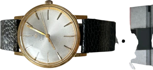 Title: Zodaic Automatic.
Brand: Zodiac
Model: Automatic
Ref: null
Category: Dress
Diameter: 34mm
Functions:
Year: 1960
Price: 4000
Condition: 7.5
Dial Color: Hvid
Strap: Læder
Case material: Guld
Gender: Herre
Match: 100.0%
Billedet er ejet af Studts Vintage (152745) Et Zodiac ur