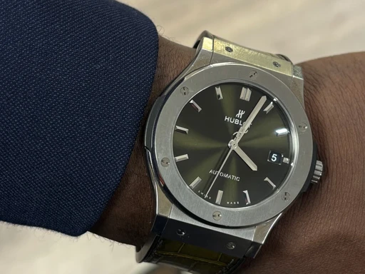 Title: Pelagos FXD – M25707B/21-0001 – Full Set – Ny-ish (2024)
Brand: Tudor
Model: Pelagos FXD
Ref: M25707B/21-0001
Category: Dykker
Diameter: 42mm
Functions: Dato
Year: 2024
Price: 30500
Condition: 9.0
Dial Color: Blå
Strap: Andet
Case material: Titanium
Gender: Herre
Match: 100.0%
Billedet er ejet af Studts Vintage (499809) Et Tudor ur