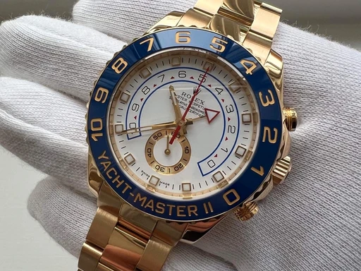 Title: Yacht-Master II
Brand: Rolex
Model: Yacht-Master II
Ref: 116688
Category: Sport
Diameter: 44mm
Functions: Kronograf
Year: null
Price: 295000
Condition: undefined
Dial Color: Hvid
Strap: Metal
Case material: Guld
Gender: Herre
Match: 100.0%
Billedet er ejet af Studts Vintage (152749) Et Rolex ur