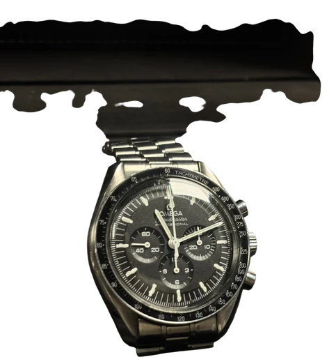 Titel: Speedmaster Professional Moonwatch – Tritium / Cal. 861
Mærke: Omega
Model: Speedmaster Professional Moonwatch
Ref.: 31030425001001
Årgang:
Tilbehør: Boks og Papirer
Pris: 52.700 kr.
Diameter: 42mm
Funktioner: Kronograf
Skivefarve: Sort
Rem: Metal
Kassemateriale: Stål
Kategori: Racing
Køn: Herre
Match: 100.0%
Billedet ejes af Studts Vintage (1088673) Et Omega ur