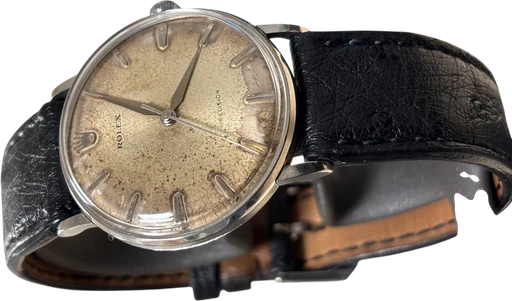 Title: Oyster Precision Ref. 9829
Brand: Rolex
Model: Oyster Precision
Ref: 9829
Category: Dress
Diameter: 34mm
Functions:
Year: 1968
Price: 19995
Condition: 8.0
Dial Color: Gul
Strap: Læder
Case material: Stål
Gender: Herre
Match: 100.0%
Billedet er ejet af Studts Vintage (152757) Et Rolex ur