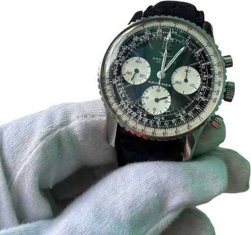 Title: Navitimer 806 – 1969 – Venus 178 – Full Set (New)
Brand: Breitling
Model: Navitimer 806
Ref: 806
Category: Pilot
Diameter: 41mm
Functions: Kronograf
Year: 1969
Price: 33500
Condition: 8.5
Dial Color: Sort
Strap: Læder
Case material: Stål
Gender: Herre
Match: 100.0%
Billedet er ejet af Studts Vintage (903354) Et Breitling ur