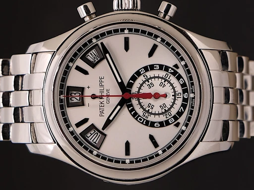Title: Annual Calendar Chrono
Brand: Patek Philippe
Model: Annual Calendar Chrono
Ref: 5960/1A-001
Category: Sport
Diameter: 40mm
Functions: Kronograf, Dato, Ugedag
Year: 2015
Price: 434995
Condition: 9.5
Dial Color: Hvid
Strap: Metal
Case material: Stål
Gender: Herre
Match: 100.0%
Billedet er ejet af TimeToWatch (101995) Et Patek Philippe ur