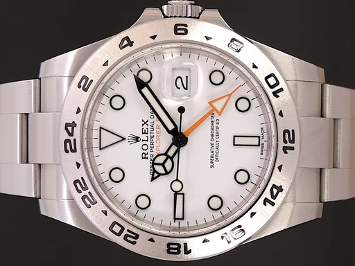 Title: Explorer II
Brand: Rolex
Model: Explorer II
Ref: 216570
Category: Sport
Diameter: 42mm
Functions: Dato, GMT
Year: 2018
Price: 74995
Condition: undefined
Dial Color: Hvid
Strap: Metal
Case material: Stål
Gender: Herre
Match: 100.0%
Billedet er ejet af TimeToWatch (101987) Et Rolex ur