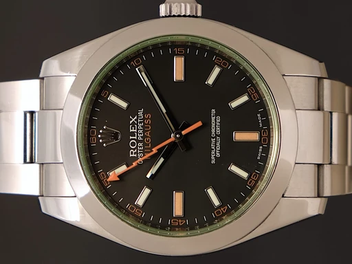 Title: Milgauss
Brand: Rolex
Model: Milgauss
Ref: 116400GV
Category: Dress
Diameter: 40mm
Functions: 
Year: 2010
Price: 67995
Condition: undefined
Dial Color: Sort
Strap: Metal
Case material: Stål
Gender: Herre
Match: 100.0%
Billedet er ejet af TimeToWatch (102001) Et Rolex ur