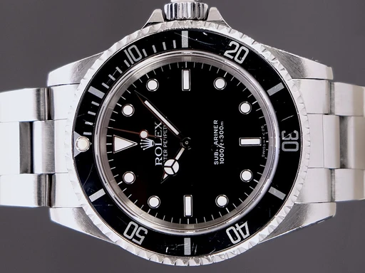 Title: Submariner
Brand: Rolex
Model: Submariner
Ref: 14060
Category: Dykker
Diameter: 40mm
Functions: 
Year: 1993
Price: 51995
Condition: undefined
Dial Color: Sort
Strap: Metal
Case material: Stål
Gender: Herre
Match: 100.0%
Billedet er ejet af TimeToWatch (101990) Et Rolex ur
