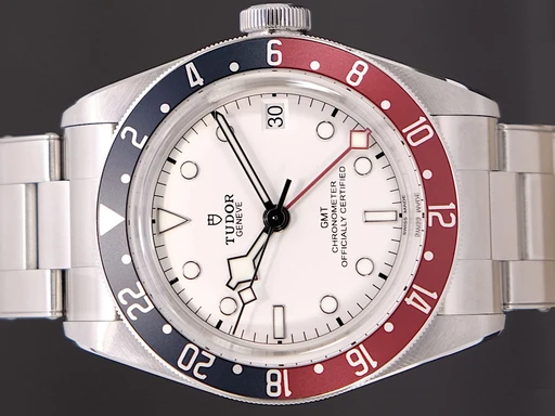 Title: Black Bay 41 GMT
Brand: Tudor
Model: Black Bay 41 GMT
Ref: 79830RB
Category: Sport
Diameter: 41mm
Functions: GMT, Dato
Year: 2023
Price: 28995
Condition: undefined
Dial Color: Hvid
Strap: Metal
Case material: Stål
Gender: Herre
Match: 100.0%
Billedet er ejet af TimeToWatch (101982) Et Tudor ur