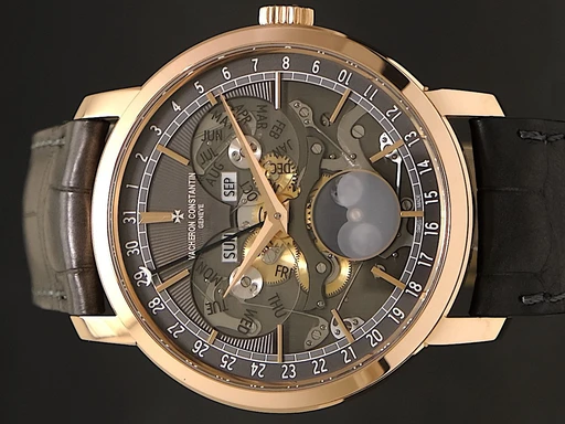 Title: Ukategoriseret Traditionnelle
Brand: Vacheron Constantin
Model: Traditionnelle
Ref: 4020T/000R-B654
Category: Dress
Diameter: 41mm
Functions: Dato, Ugedag, Månefase
Year: 2022
Price: 299995
Condition: undefined
Dial Color: Grå
Strap: Læder
Case material: Guld
Gender: Herre
Match: 100.0%
Billedet er ejet af TimeToWatch (101950) Et Vacheron Constantin ur