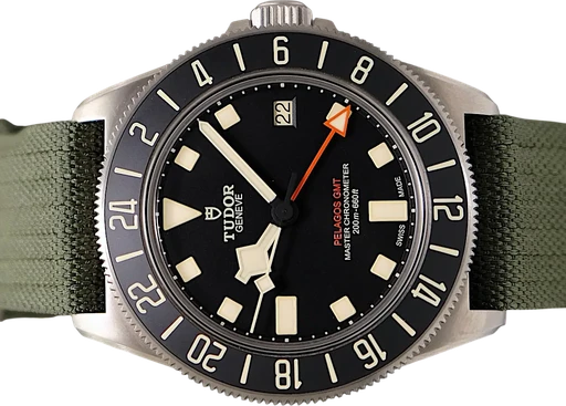 Titel: Pelagos FXD GMT
Mærke: Tudor
Model: Pelagos FXD GMT
Ref.: 2542G257NU
Kategori: Sport
Diameter: 41mm
Funktioner:
Årgang: 2025
Pris: 32995
Stand: 9.7 (Brugt)
Skivefarve: Grå
Rem: Andet
Kassemateriale: Titanium
Køn: Herre
Match: 100.0%
Billedet ejes af TimeToWatch (885575) Et Tudor ur