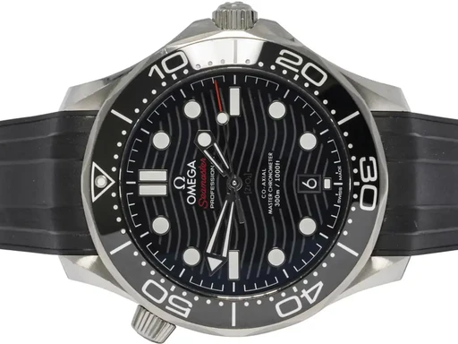 Title: Seamaster Diver 300 42, Sort, Stål, Gummi
Brand: Omega
Model: Omega Seamaster Diver 300m
Ref: 210.32.42.20.01.001
Category: Dykker
Diameter: 42mm
Functions: Dato
Year: 2023
Price: 36900
Condition: 9.5
Dial Color: Sort
Strap: Gummi
Case material: Stål
Gender: Herre
Match: 100.0%
Billedet er ejet af Urhandleren (399290) Et Omega ur