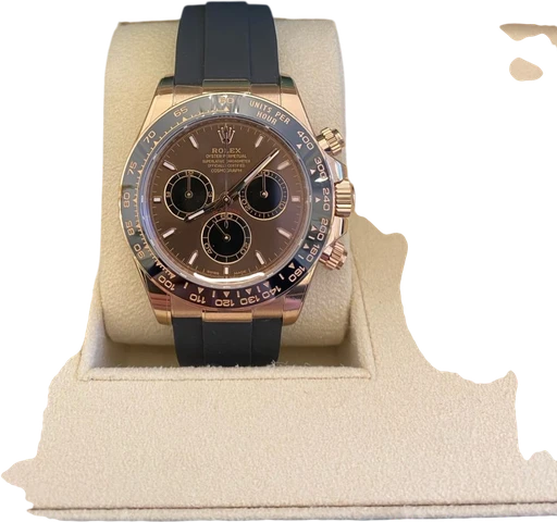 Title: Daytona 126515LN
Brand: Rolex
Model: Daytona 126515LN
Ref: 126515LN
Category: Racing
Diameter: nullmm
Functions: Kronograf
Year: 2025
Price: 315000
Condition: 9.5
Dial Color: Brun
Strap: Gummi
Case material: Guld
Gender: Herre
Match: 100.0%
Billedet er ejet af Urbørsen (623989) Et Rolex ur