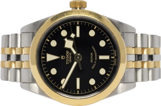 Titel: Black Bay One 36, Sort, Guld/Stål
Mærke: Tudor
Model: Black Bay One
Ref.: 79503
Kategori: Sport
Diameter: 36mm
Funktioner:
Årgang: 2020
Pris: 24900
Stand: 7.0 (Brugt)
Skivefarve: Sort
Rem: Metal
Kassemateriale: Stål
Køn: Herre
Match: 100.0%
Billedet ejes af Urhandleren (902432) Et Tudor ur