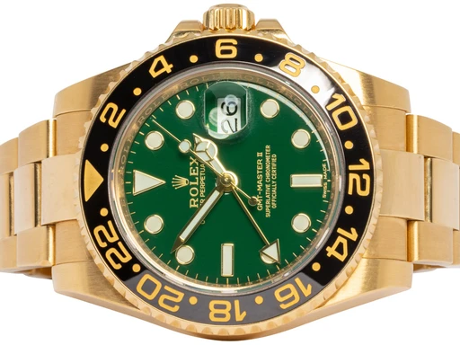 Title: GMT-Master II, “Money Dial”, 40, Grøn, Guld, Oyster
Brand: Rolex
Model: GMT-Master II
Ref: 116718LN
Category: Sport
Diameter: 40mm
Functions: GMT, Dato
Year: 2016
Price: null
Condition: undefined
Dial Color: Grøn
Strap: Metal
Case material: Guld
Gender: Herre
Match: 100.0%
Billedet er ejet af Urhandleren (102477) Et Rolex ur