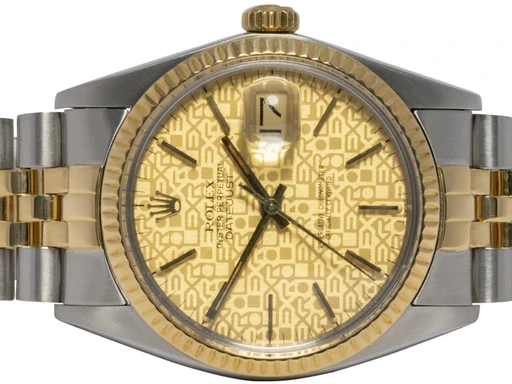 Title: Datejust 36, Champagne Jubilee, Guld / Stål, Jubilee
Brand: Rolex
Model: Datejust
Ref: 16013
Category: Dress
Diameter: 36mm
Functions: Dato
Year: 1984
Price: 49900
Condition: undefined
Dial Color: Guld
Strap: Metal
Case material: Andet
Gender: Unisex
Match: 100.0%
Billedet er ejet af Urhandleren (239083) Et Rolex ur