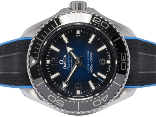 Title: Seamaster Planet Ocean Ultra Deep 45.5, Stål, Gummi
Brand: Omega
Model: Omega Seamaster Planet Ocean Ultra Deep
Ref: 215.32.46.21.03.001
Category: Dykker
Diameter: 45mm
Functions: Dato
Year: null
Price: 89900
Condition: undefined
Dial Color: Blå
Strap: Gummi
Case material: Stål
Gender: Herre
Match: 100.0%
Billedet er ejet af Urhandleren (142843) Et Omega ur