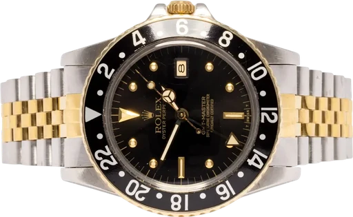 Title: GMT-Master 40, Guld/Stål, Nipple Dial
Brand: Rolex
Model: GMT Master
Ref: 16753
Category: Pilot
Diameter: 40mm
Functions: GMT, Dato
Year: 1979
Price: 119900
Condition: 7.0
Dial Color: Sort
Strap: Metal
Case material: Guld
Gender: Herre
Match: 100.0%
Billedet er ejet af Urhandleren (102533) Et Rolex ur