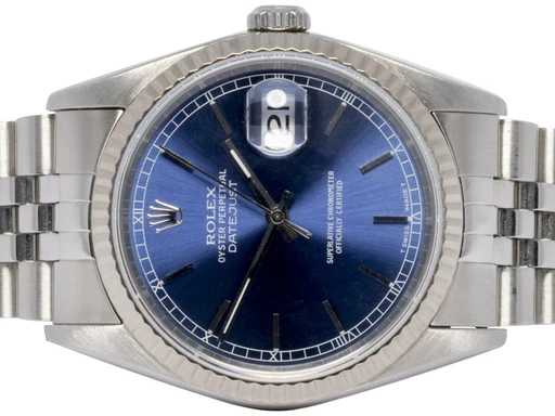 Title: Datejust 36, Blå, Stål, Jubilee
Brand: Rolex
Model: Datejust
Ref: 116234
Category: Dress
Diameter: 36mm
Functions: Dato
Year: 2015
Price: 69900
Condition: 8.0
Dial Color: Blå
Strap: Metal
Case material: Stål
Gender: Herre
Match: 100.0%
Billedet er ejet af Urhandleren (151511) Et Rolex ur