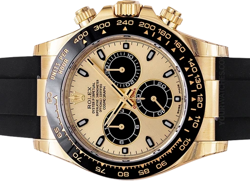 Title: Daytona 116518LN
Brand: Rolex
Model: Daytona
Ref: 116518LN
Category: Racing
Diameter: 40mm
Functions: Kronograf, Dato
Year:
Price:
Condition: 10.0
Dial Color: Guld
Strap: Andet
Case material: Guld
Gender: Herre
Match: 100.0%
Billedet er ejet af Urbørsen (102210) Et Rolex ur