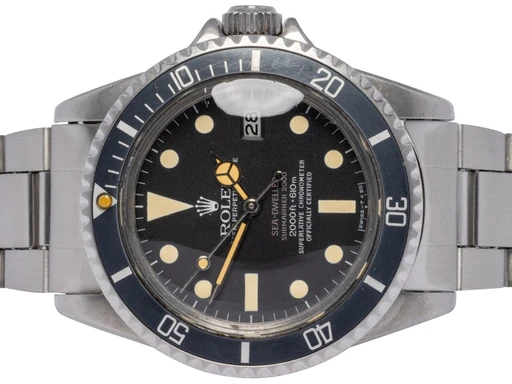 Title: Sea-Dweller Double Red 40, Sort, Stål, Oyster
Brand: Rolex
Model: Sea-Dweller
Ref: 1665
Category: Dykker
Diameter: 40mm
Functions: Dato
Year: 1976
Price: 399900
Condition: undefined
Dial Color: Sort
Strap: Metal
Case material: Stål
Gender: Herre
Match: 100.0%
Billedet er ejet af Urhandleren (102482) Et Rolex ur