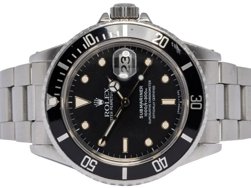 Title: Submariner Date, 40, Sort, Stål, Oyster
Brand: Rolex
Model: Submariner Date
Ref: 16800
Category: Dykker
Diameter: 40mm
Functions: Dato
Year: 1987
Price: 99900
Condition: undefined
Dial Color: Sort
Strap: Metal
Case material: Stål
Gender: Herre
Match: 100.0%
Billedet er ejet af Urhandleren (102548) Et Rolex ur